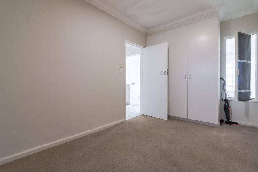 1 Bedroom Property for Sale in Three Anchor Bay Western Cape